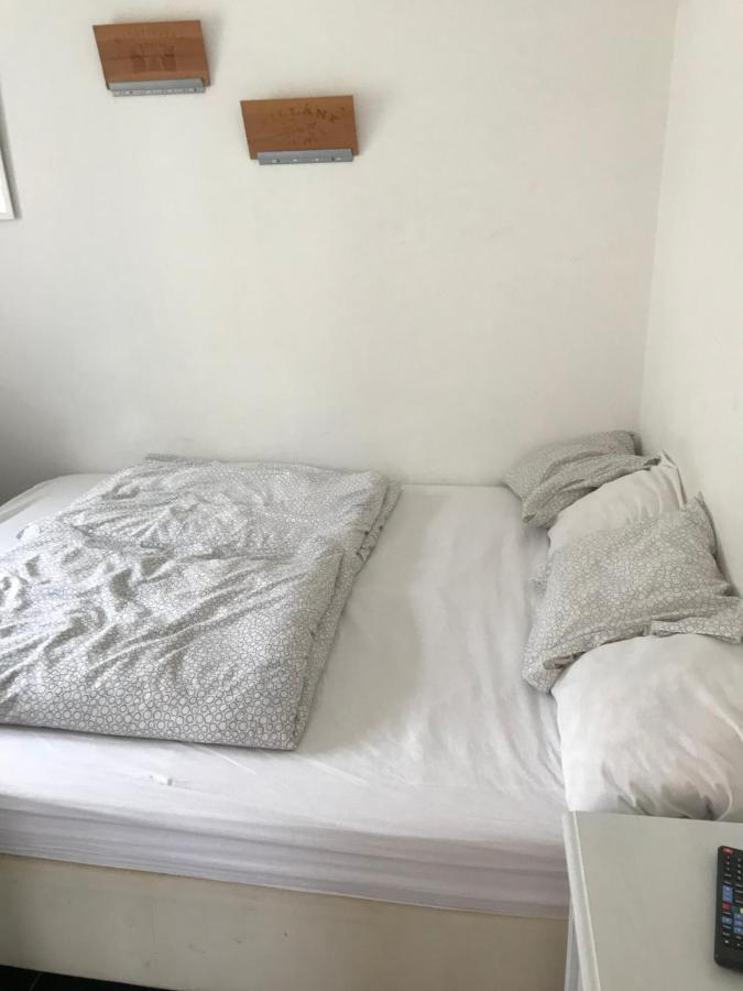 Kerti Franciaagyas Apartman Vác Εξωτερικό φωτογραφία