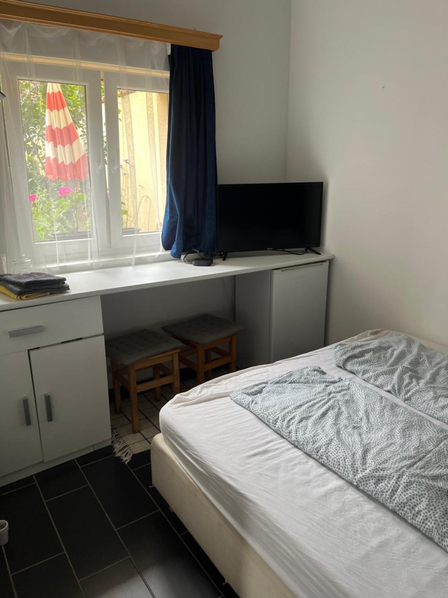Kerti Franciaagyas Apartman Vác Εξωτερικό φωτογραφία